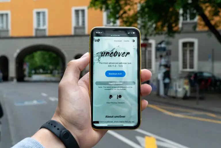 Photo App sharing interface