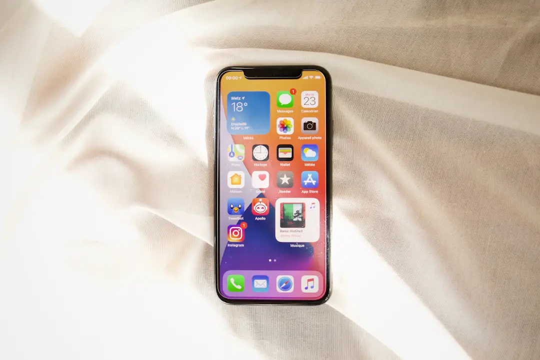 Photo transfer truconnect into iphones
