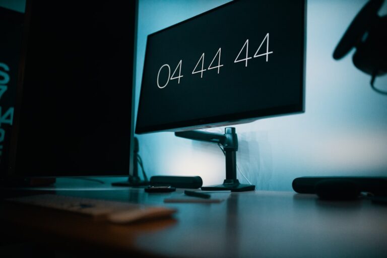 Photo find phone number